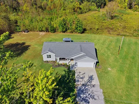 View/Area - 475 Flint Rd, Waco, KY 40385 photo 4 of 7