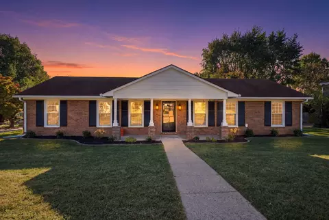 3228 Shoal Lake Dr, Lexington, KY 40515