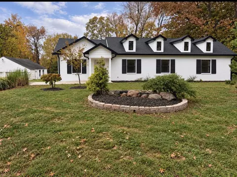 1613 Parkers Mill Rd, Lexington, KY 40504