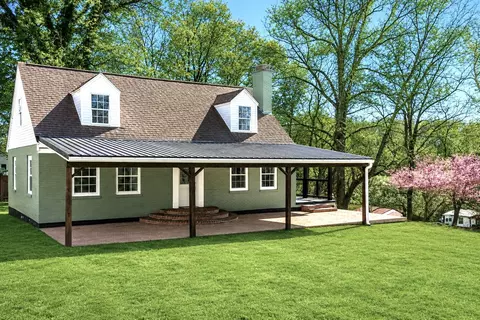 102 First St, Carlisle, KY 40311