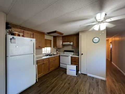 Kitchen - 131 Tacklebox Ln, Murray, KY 42071 photo 2 of 2