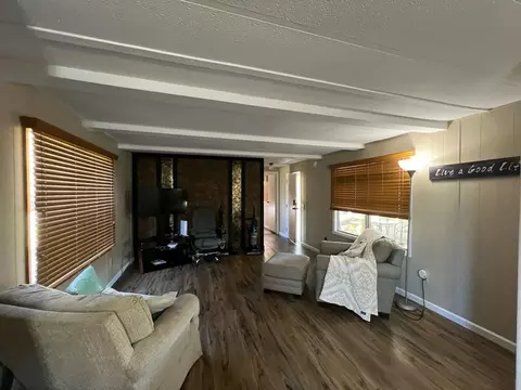 Living - 131 Tacklebox Ln, Murray, KY 42071 photo 1 of 2