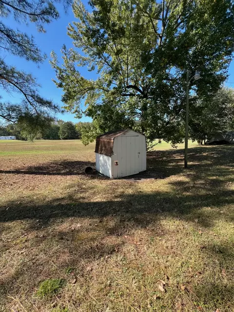 Exterior - 131 Tacklebox Ln, Murray, KY 42071 photo 3 of 7
