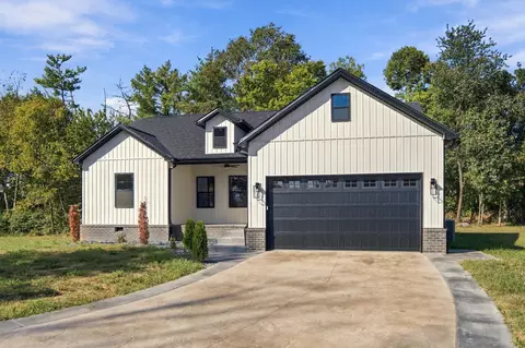 400 Bellaire 1 Dr, Harrodsburg, KY 40330