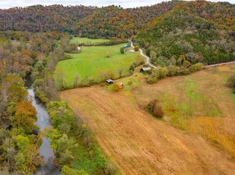 View/Area - 1633 Highland Rd, Jackson, KY 41339 photo 3 of 8