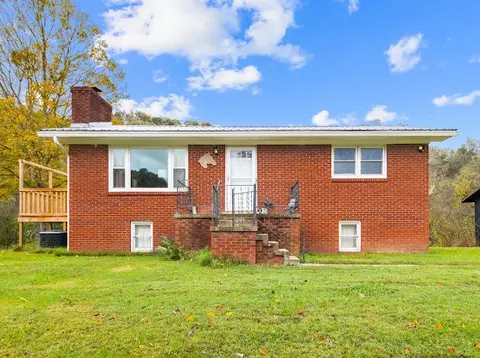 Exterior - 1633 Highland Rd, Jackson, KY 41339 photo 5 of 7