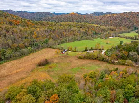 View/Area - 1633 Highland Rd, Jackson, KY 41339 photo 6 of 8