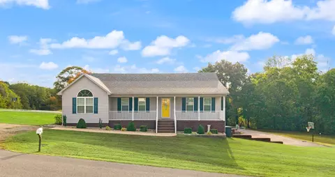 27 Olivia Ln, Russell Springs, KY 42642