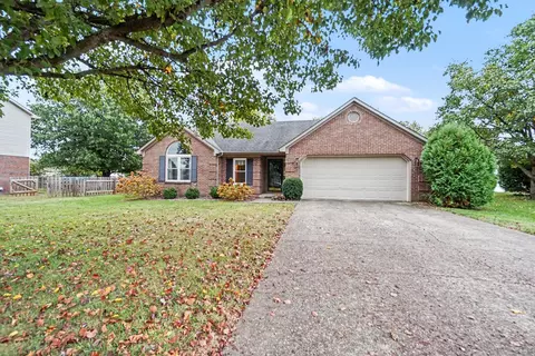 405 Crown Ct, Versailles, KY 40383