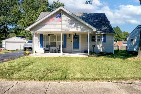13418 Kinross Blvd, Louisville, KY 40272