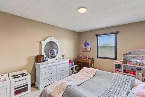 Bedroom - 761 Texas Loop Rd, Springfield, KY 40069 photo 2 of 7