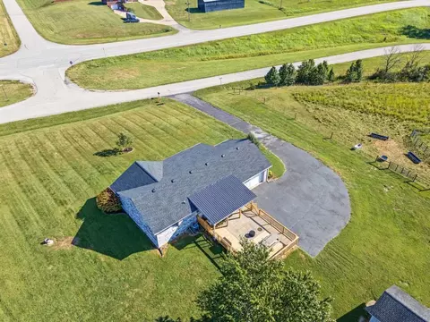 View/Area - 761 Texas Loop Rd, Springfield, KY 40069 photo 6 of 22