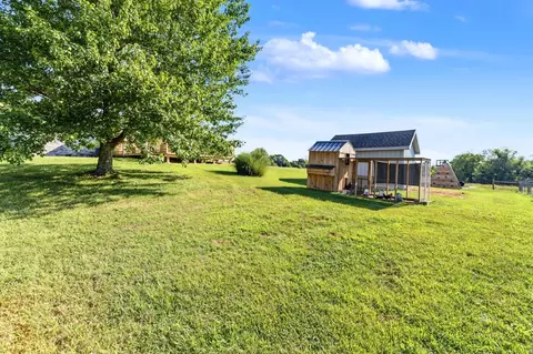 Exterior - 761 Texas Loop Rd, Springfield, KY 40069 photo 8 of 15