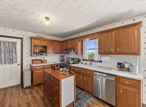 Kitchen - 761 Texas Loop Rd, Springfield, KY 40069 photo 1 of 4