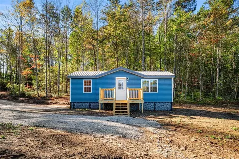 686 Watt Nantz Rd, East Bernstadt, KY 40729