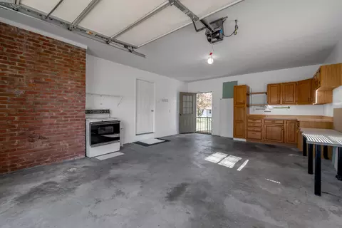 1944 Alexandria Dr, Lexington, KY 40504