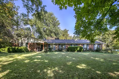 3577 Salisbury Dr, Lexington, KY 40510