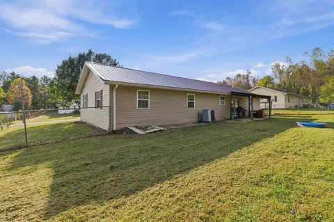 Exterior - 39 Dustin Ln, Eubank, KY 42567 photo 6 of 9