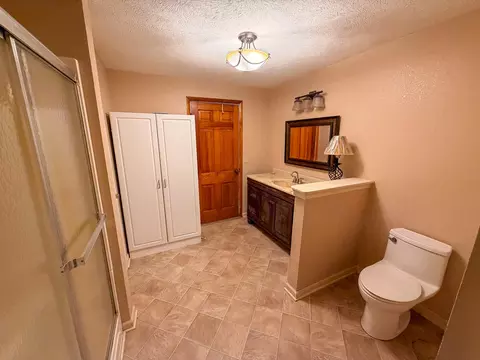 Bath - 27 Gap Branch Rd, Millstone, KY 41838 photo 1 of 1