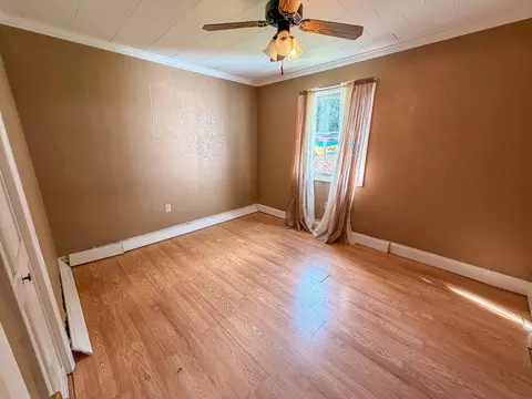 Bedroom - 27 Gap Branch Rd, Millstone, KY 41838 photo 2 of 4