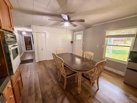 Dining - 27 Gap Branch Rd, Millstone, KY 41838 photo 2 of 3