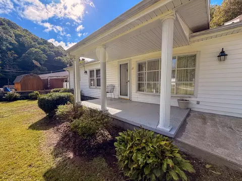 Exterior - 27 Gap Branch Rd, Millstone, KY 41838 photo 1 of 3