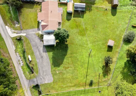 View/Area - 27 Gap Branch Rd, Millstone, KY 41838 photo 3 of 5