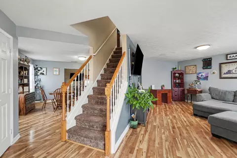 Entry Way - 103 Bainbridge Dr, Georgetown, KY 40324 photo 1 of 3