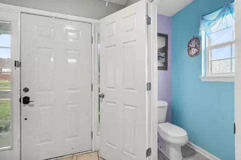 Entry Way - 103 Bainbridge Dr, Georgetown, KY 40324 photo 3 of 3