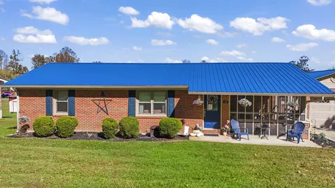 Exterior - 48 Meadow Dr, Stanton, KY 40380 photo 3 of 7
