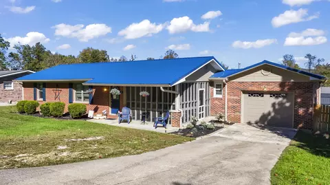 Exterior - 48 Meadow Dr, Stanton, KY 40380 photo 4 of 7