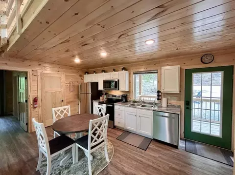 Kitchen - 25 Boulder Way, Stanton, KY 40380 photo 3 of 4