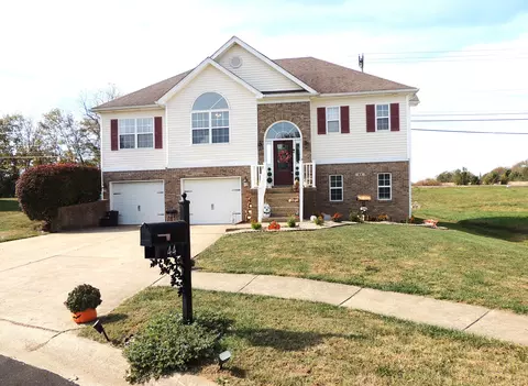 44 N Northcountry Dr, Shelbyville, KY 40065