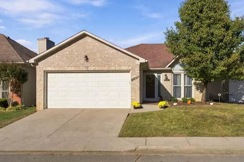 2207 Furlani Ct, Lexington, KY 40513