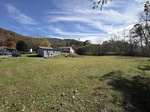 2650 Hwy 219, Wallins Creek, KY 40873