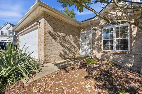 3713 Lady Di Ln, Lexington, KY 40517