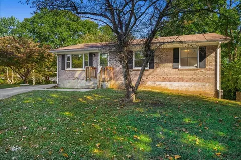 3276 Mount Foraker Dr, Lexington, KY 40515