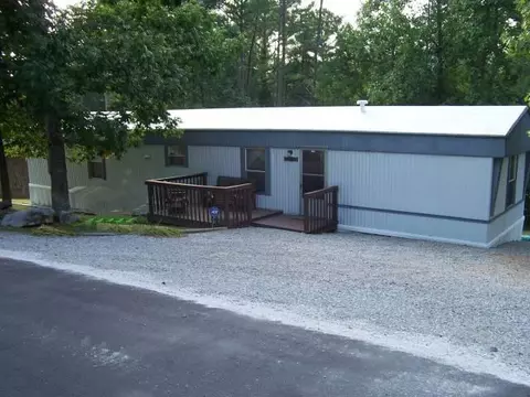 32 Spruce Dr, Burnside, KY 42519 photo 1