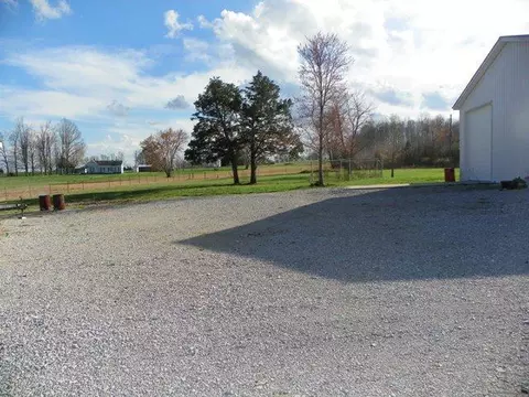 133 Sandidge Rd, Eubank, KY 42567 photo 7