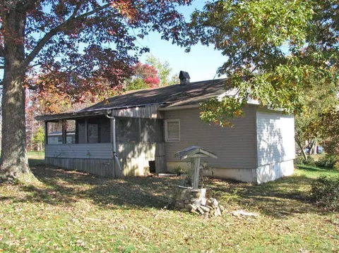 54 Goad Ln, Burnside, KY 42519 photo 2