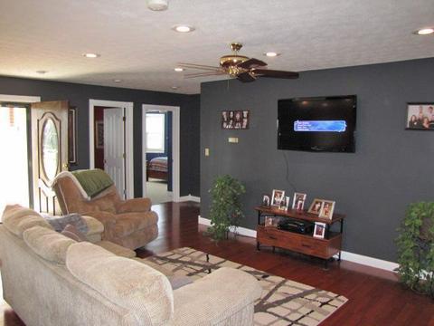 690 Stringtown Rd, Science Hill, KY 42553 photo 8