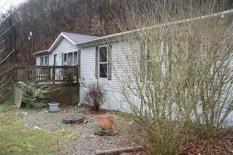 13831 Grapevine Rd, Phyllis, KY 41554 photo 1