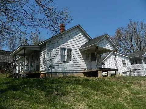122 E Antioch St, Burnside, KY 42519 photo 1