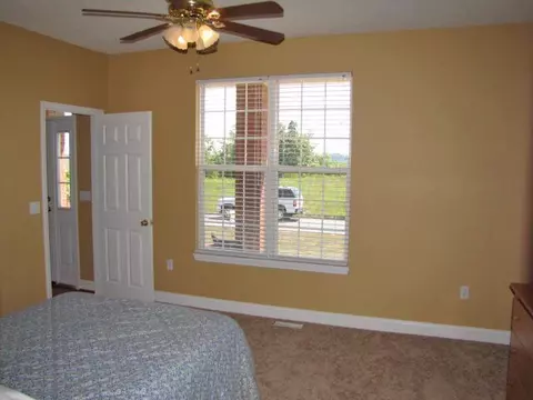 87 Knoll Ct, Nancy, KY 42544 photo 7