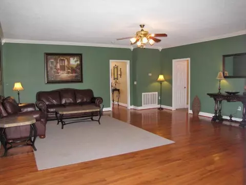 87 Knoll Ct, Nancy, KY 42544 photo 3