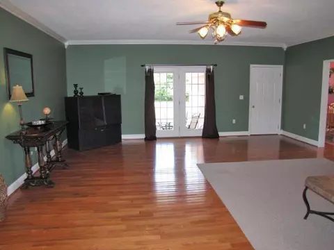 87 Knoll Ct, Nancy, KY 42544 photo 4