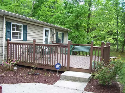 57 Maugham, Burnside, KY 42519 photo 8