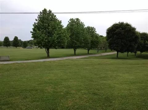 110 Heritage Dr, Strunk, KY 42649 photo 2