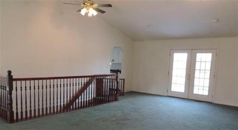 145 Paddock Ln, Bronston, KY 42518 photo 2