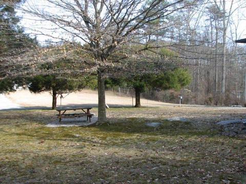 145 Maugham, Burnside, KY 42519 photo 4